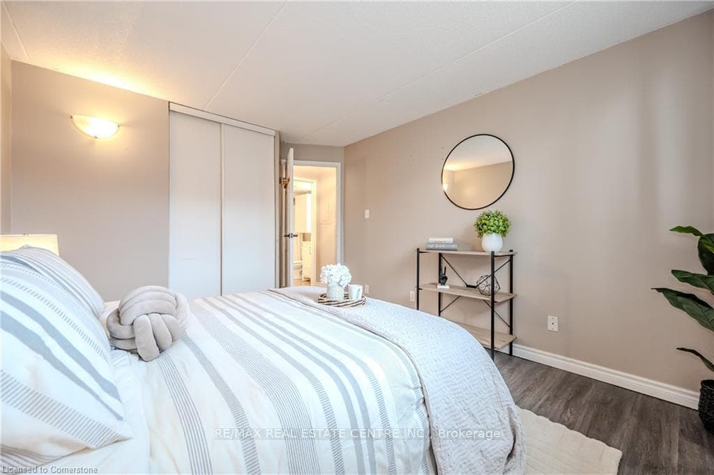 323 Northlake Drive Unit 3 photo 26