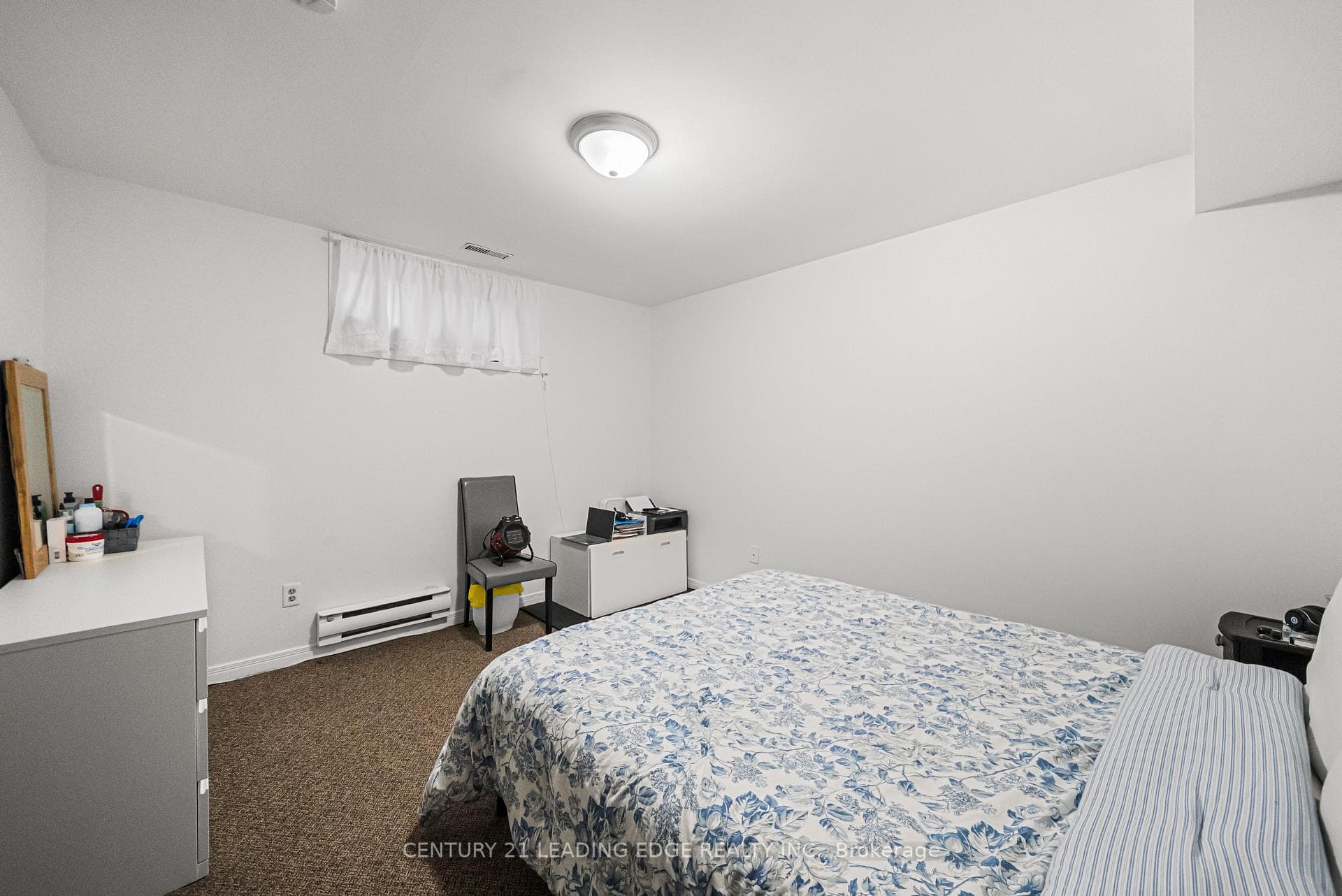 527 Glengarry Avenue photo 39