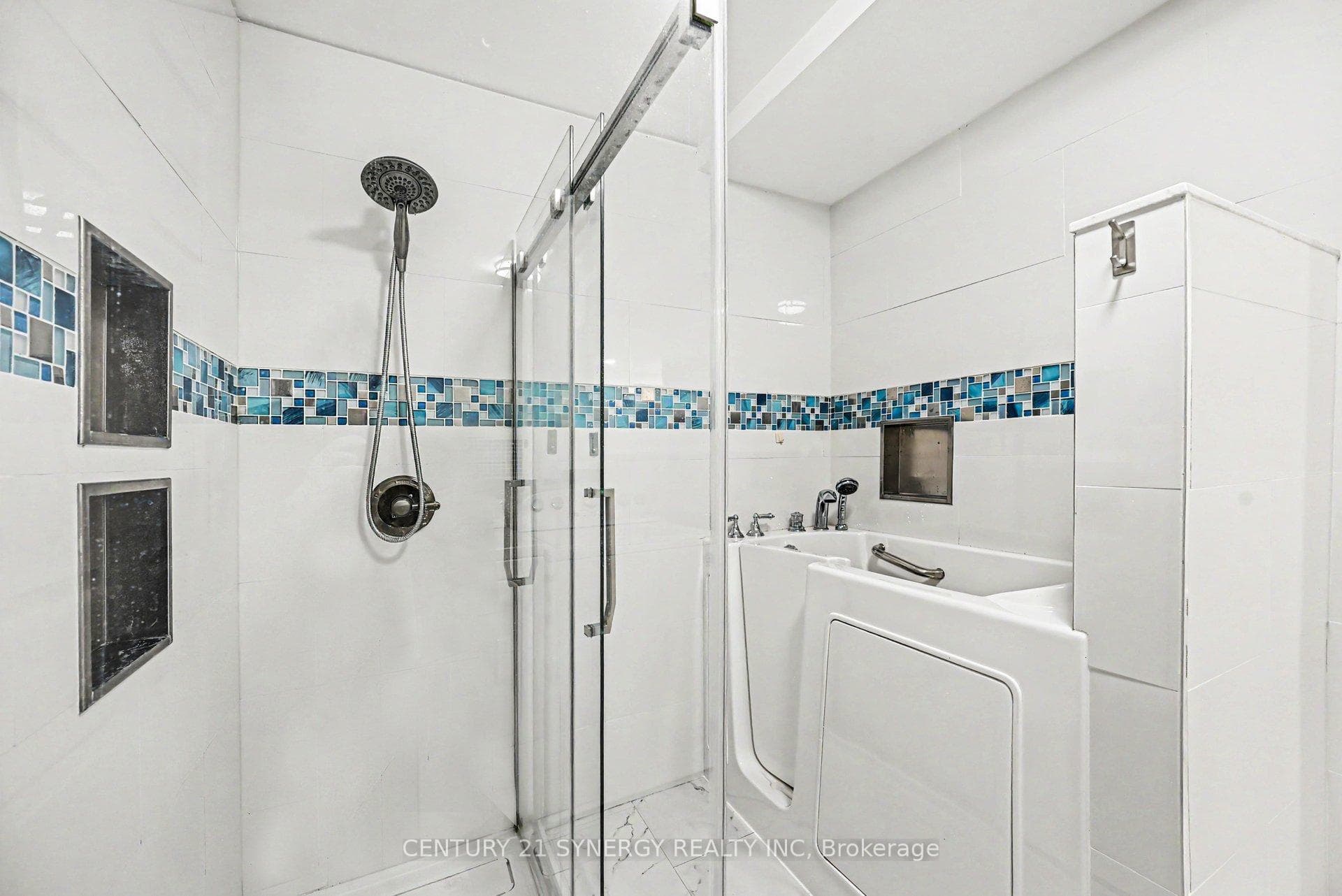 782 Principale Street photo 35