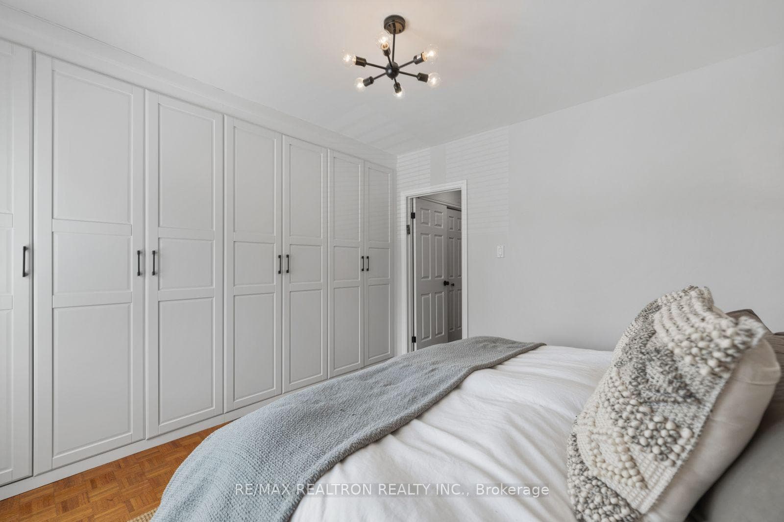 4 Normanna Avenue photo 15