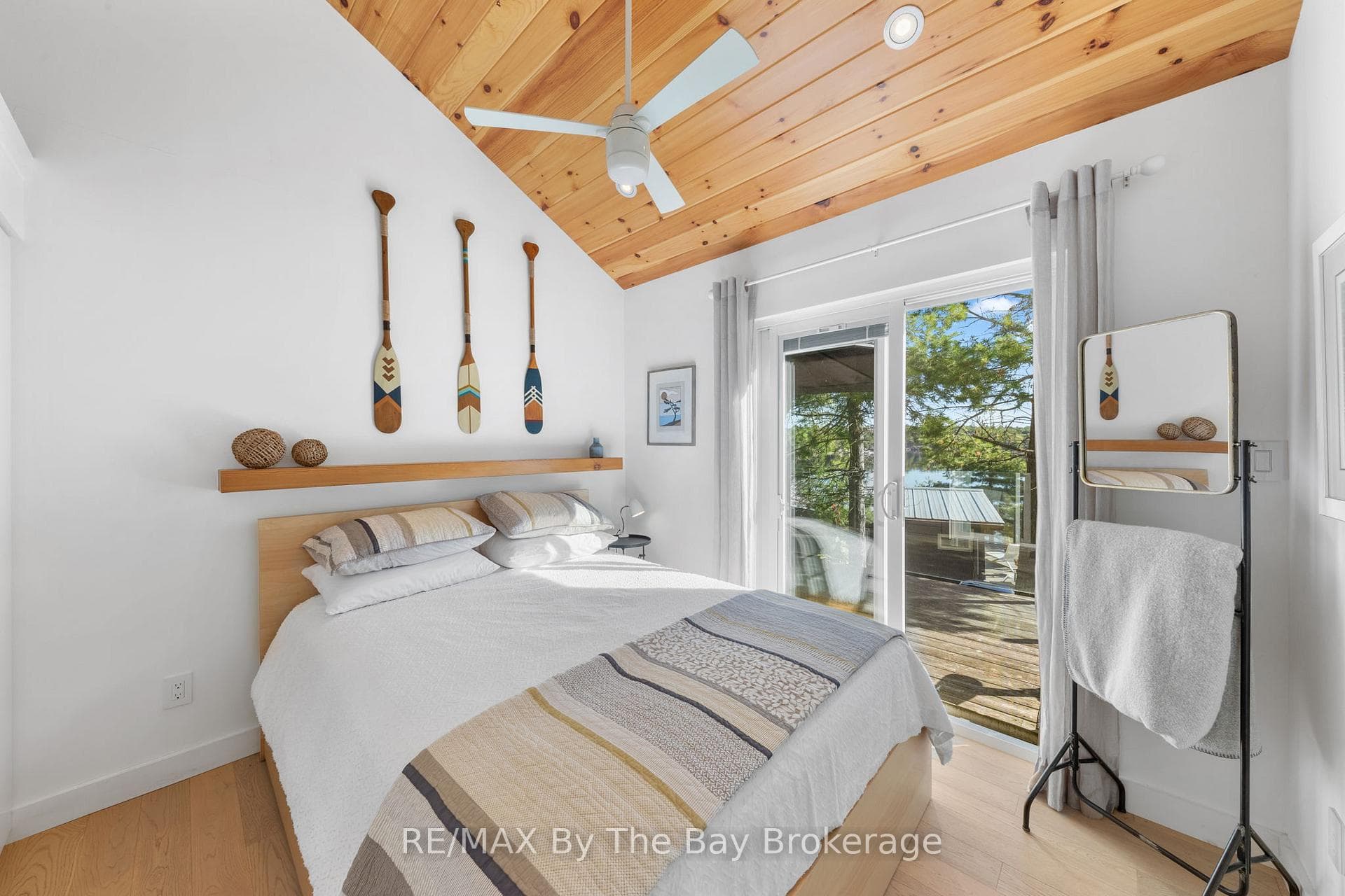 18152 Georgian Bay Shore N/A photo 29