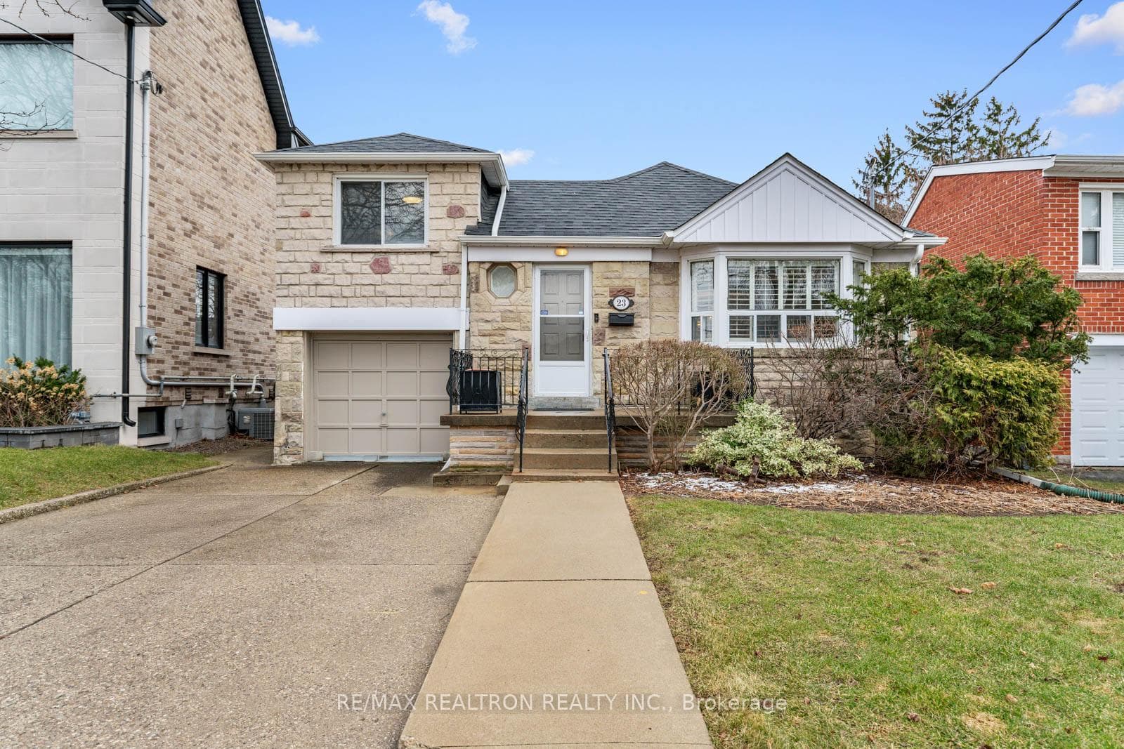 23 Allingham Gardens photo 1