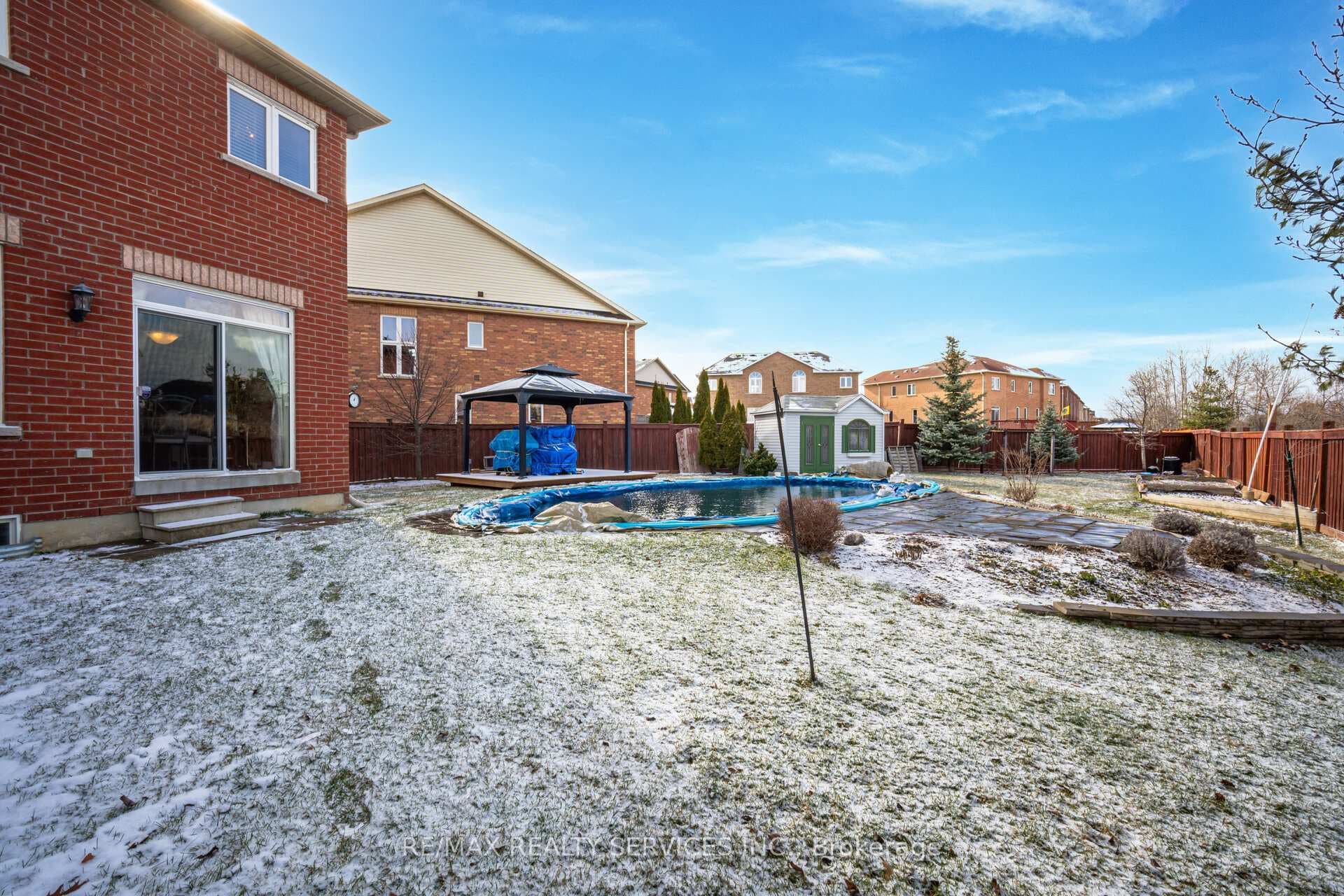 82 Begonia Crescent photo 33