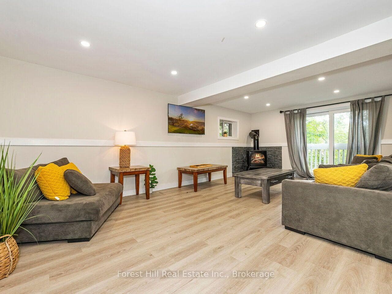1006 Youngs Road Unit #8 photo 16
