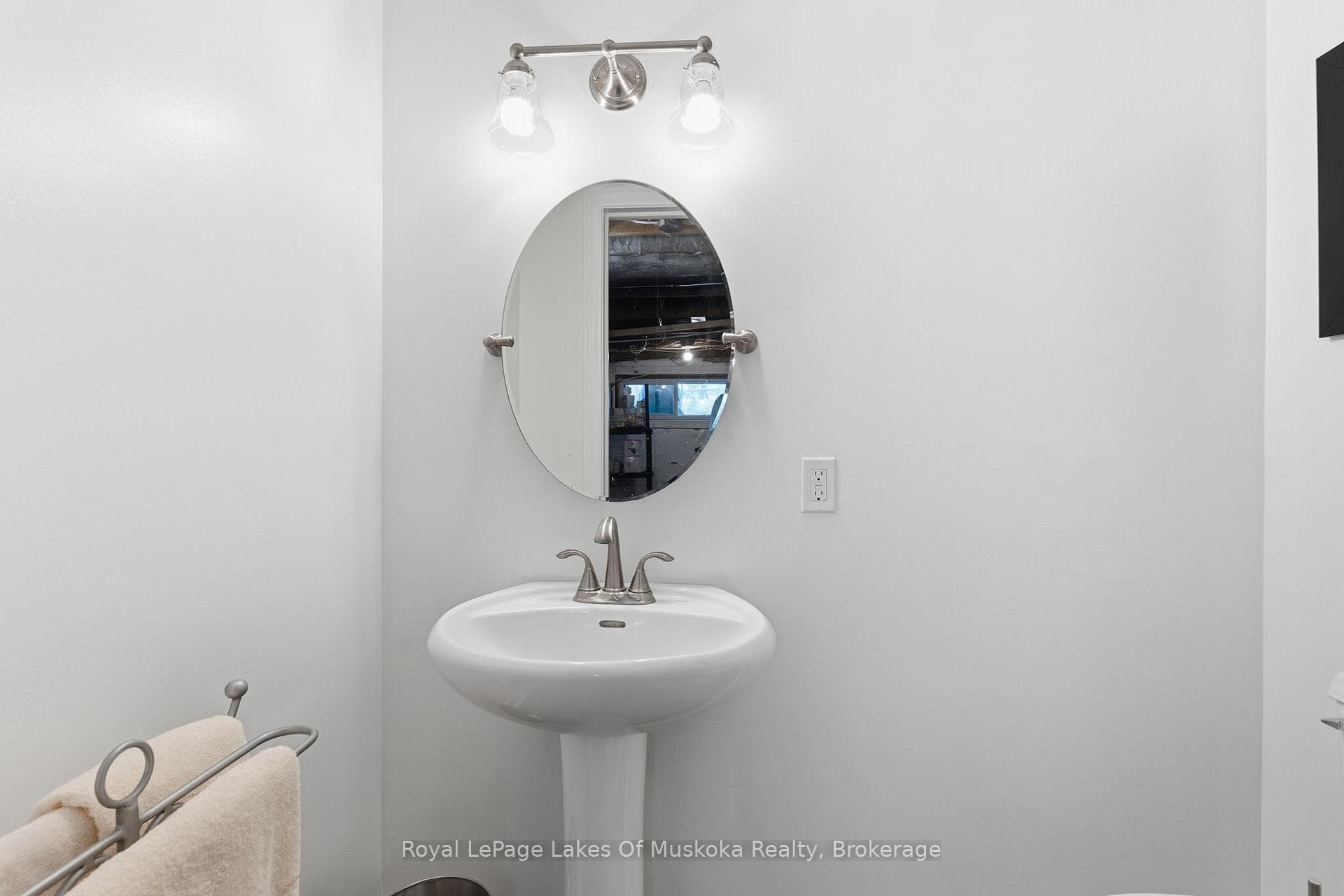 5 Tait Street photo 33