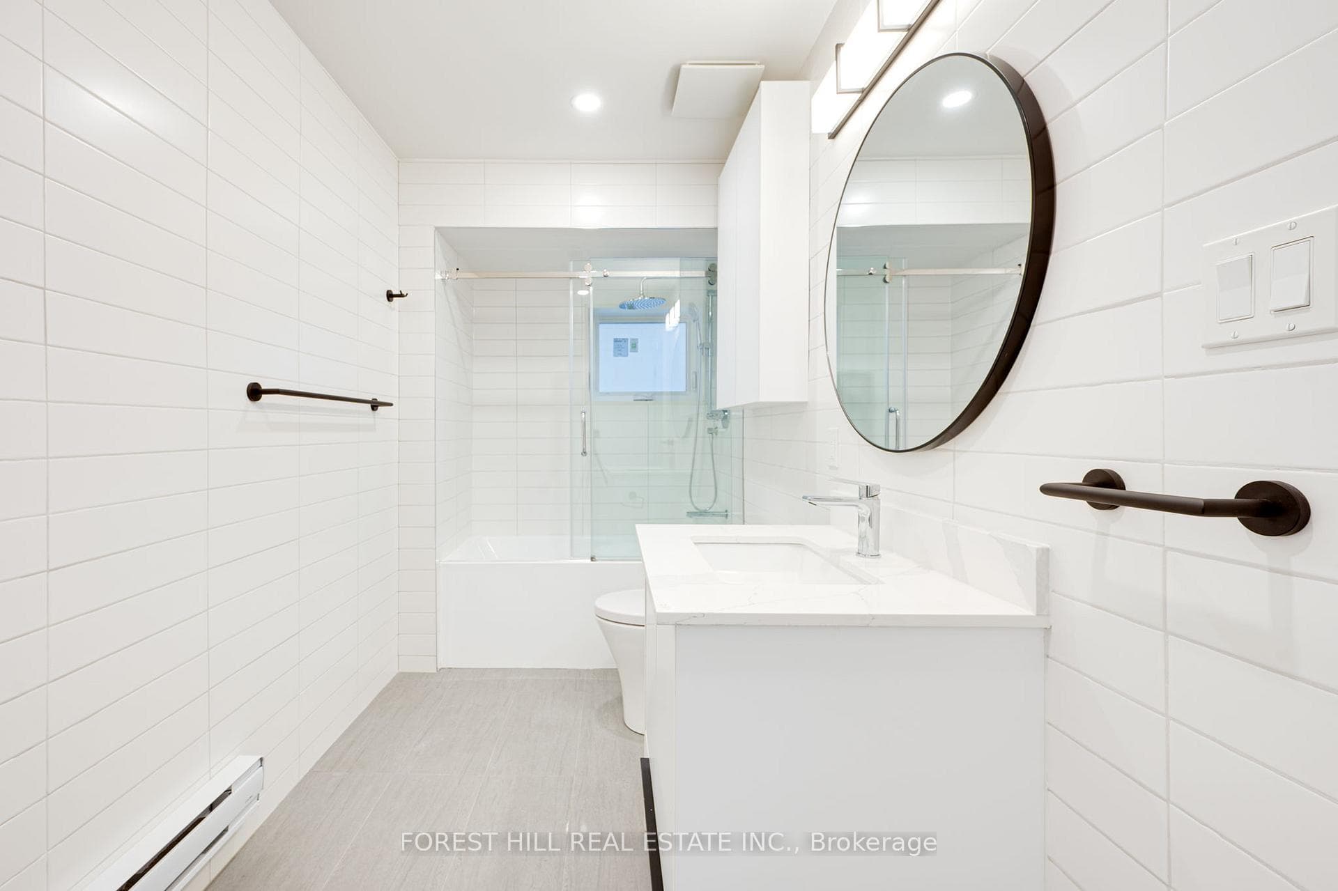 160 Tyrrel Avenue photo 32
