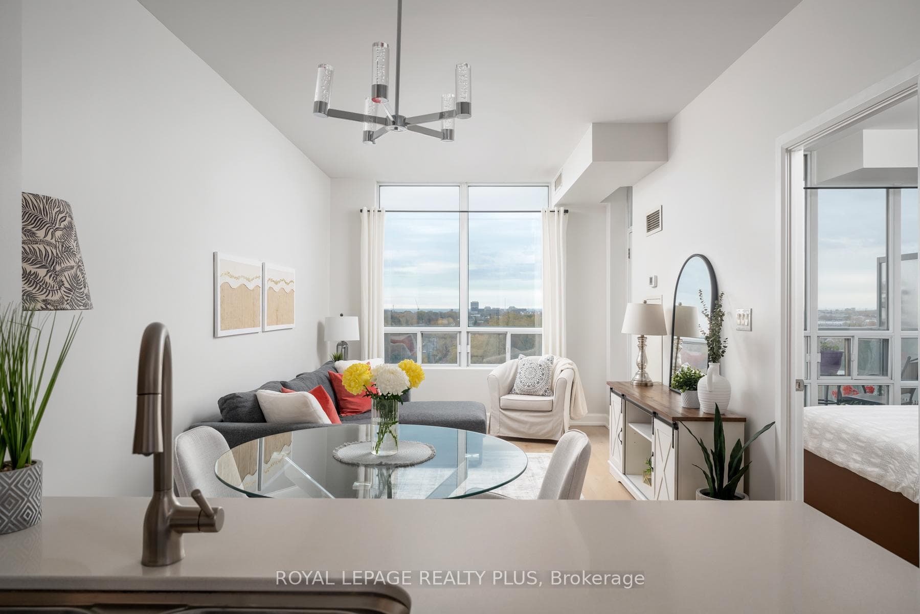 3391 Bloor Street Unit 907 photo 12