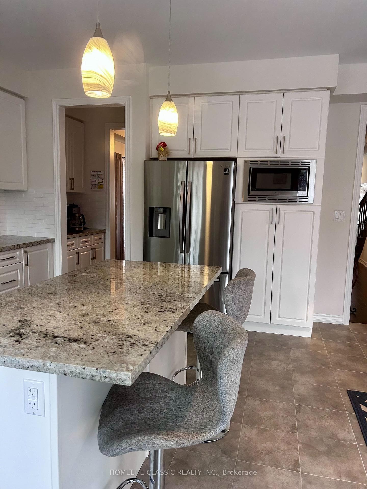 91 Crombie Street photo 10