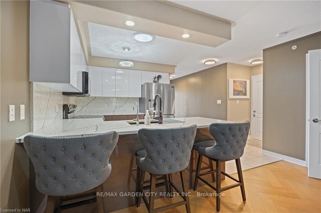 16 Bluegrass Crescent photo 11
