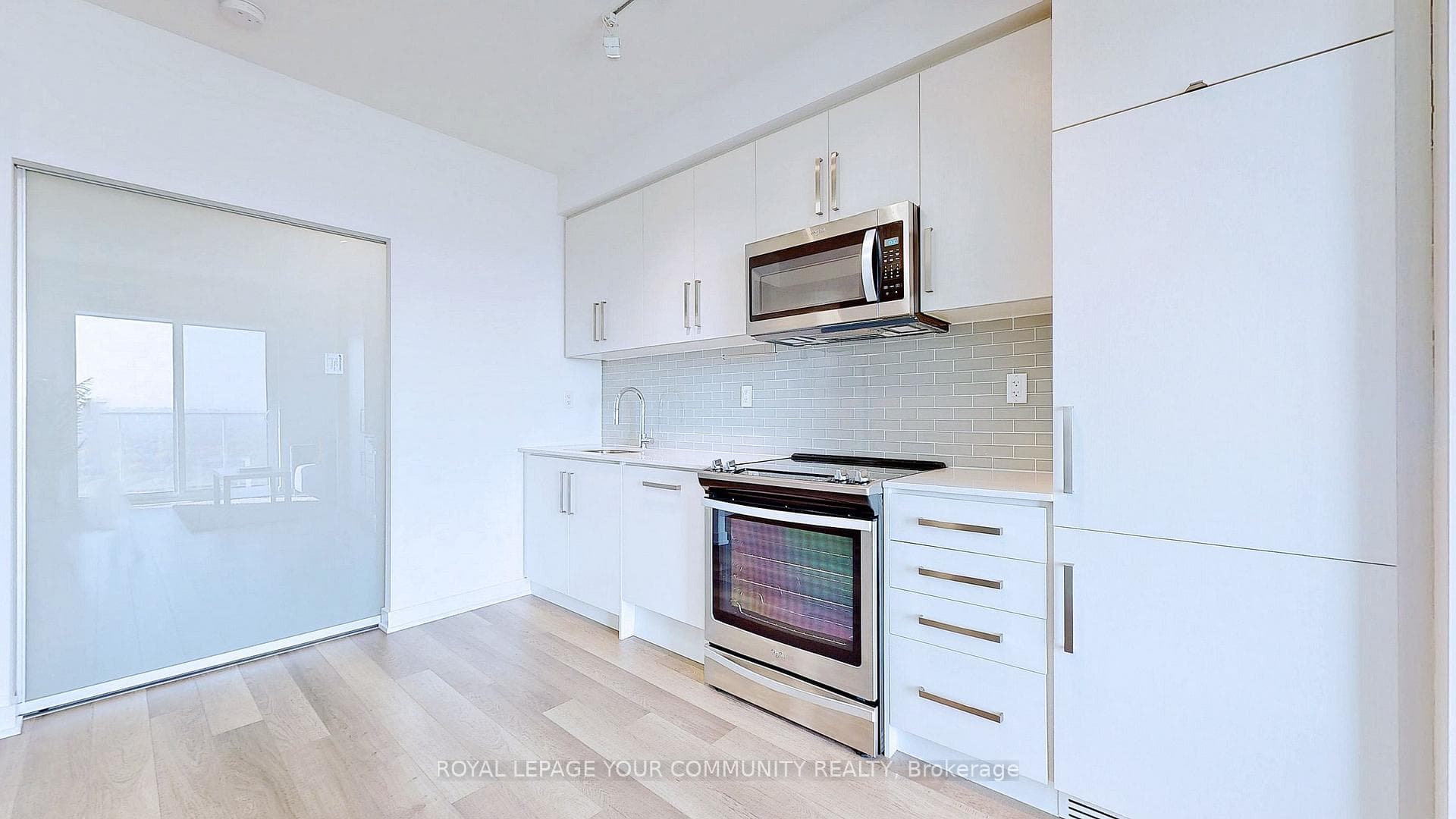 5180 Yonge Street Unit 3305 photo 12