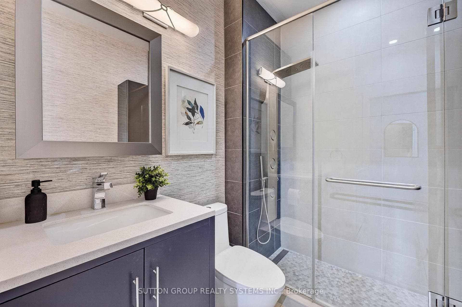 2 Fieldway Road Unit 211 photo 5