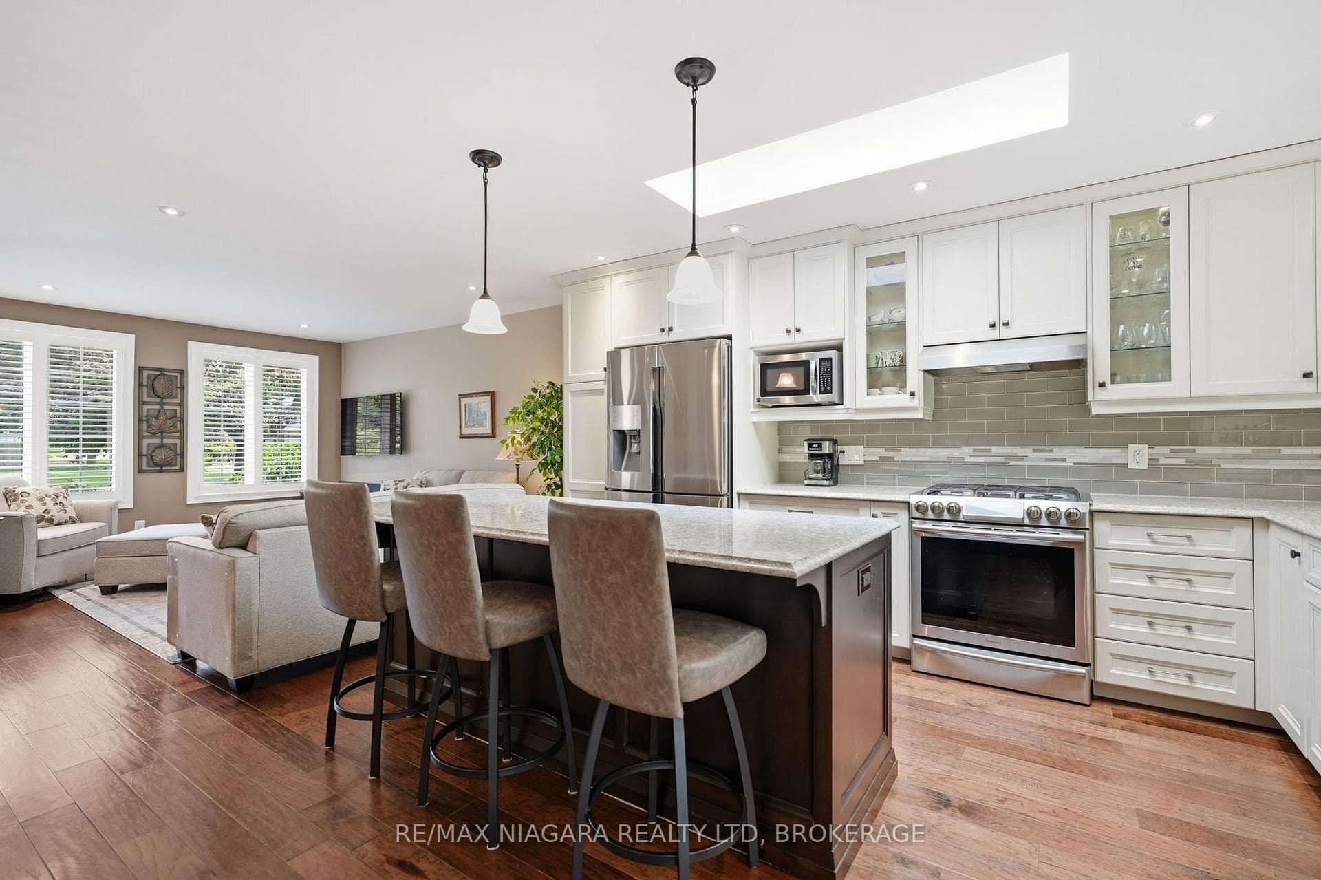 4 Vista Drive photo 8