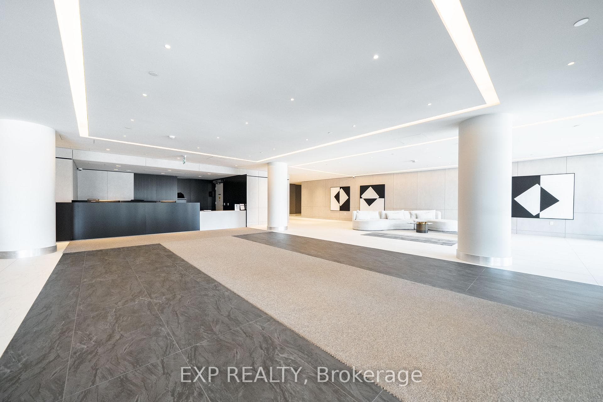 30 Upper Mall Way Unit A2205 photo 8