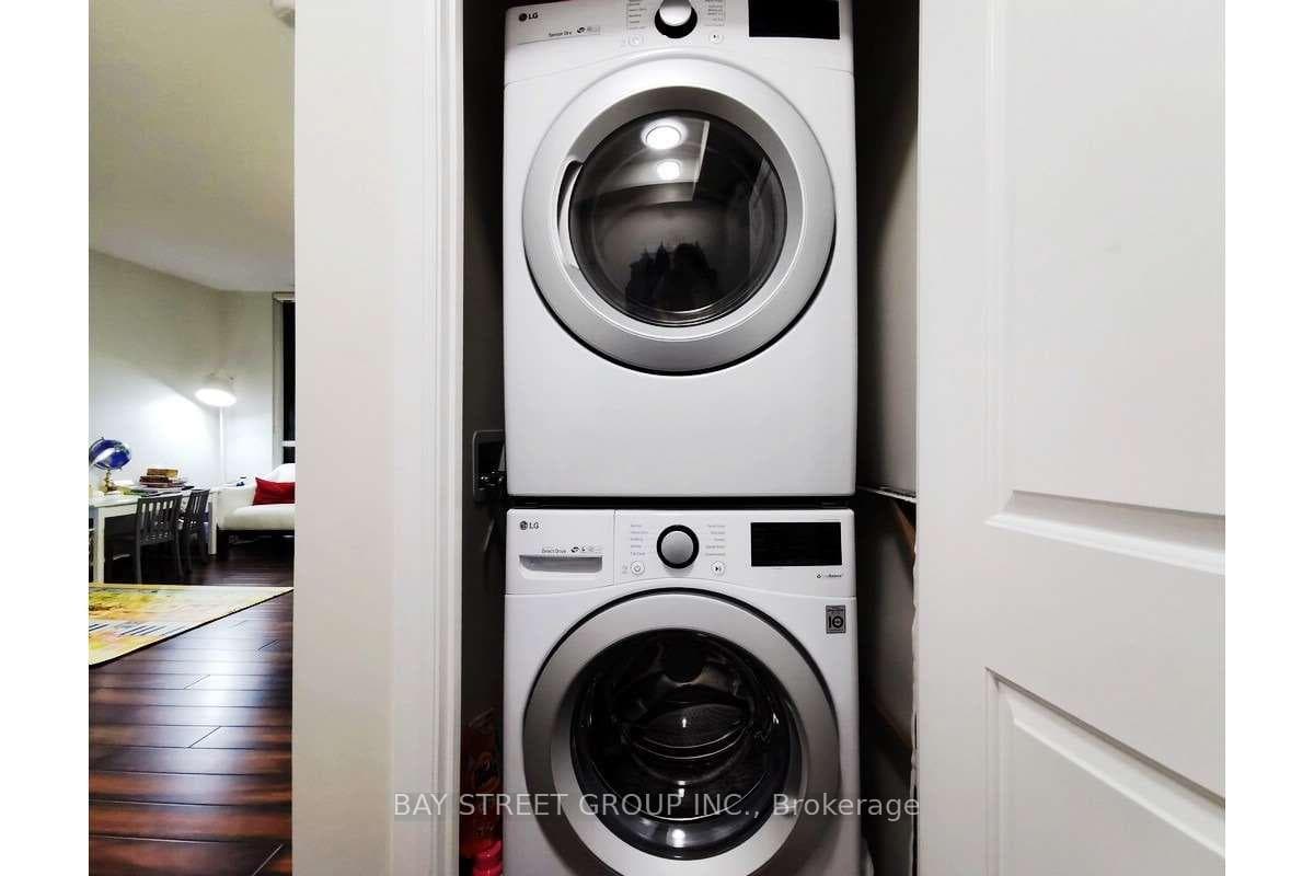 88 Sheppard Avenue Unit 3009 photo 9