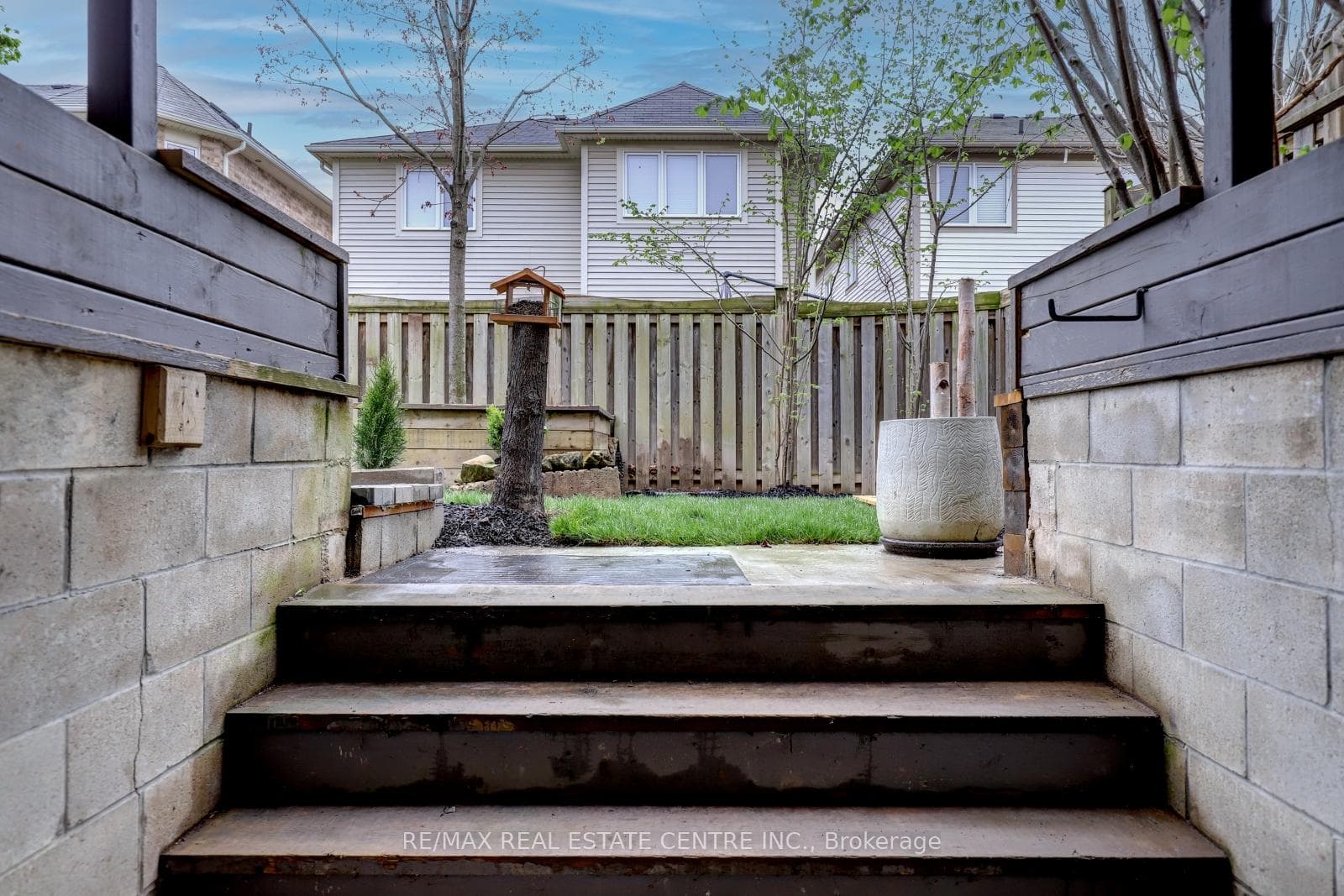 360 Tonelli Lane photo 37