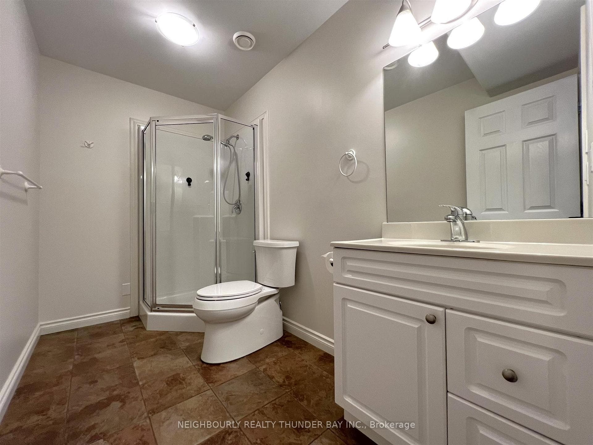 282 Summerhill Drive photo 37