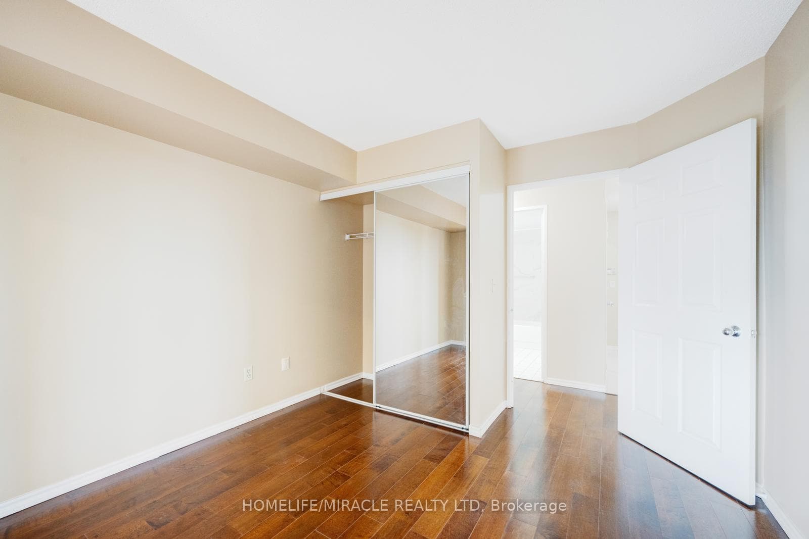 325 Webb Drive Unit 701 photo 22