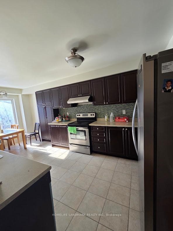 12 kawneer Terrace photo 11
