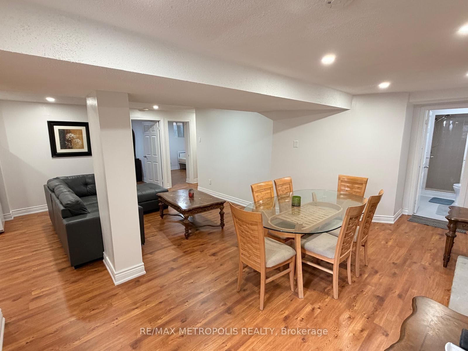 216 Gwendolyn Street Unit #Basement photo 2