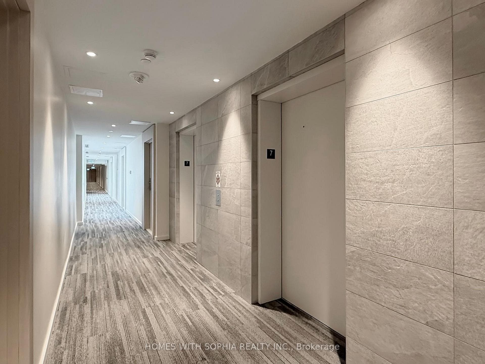 7th floor Hallway