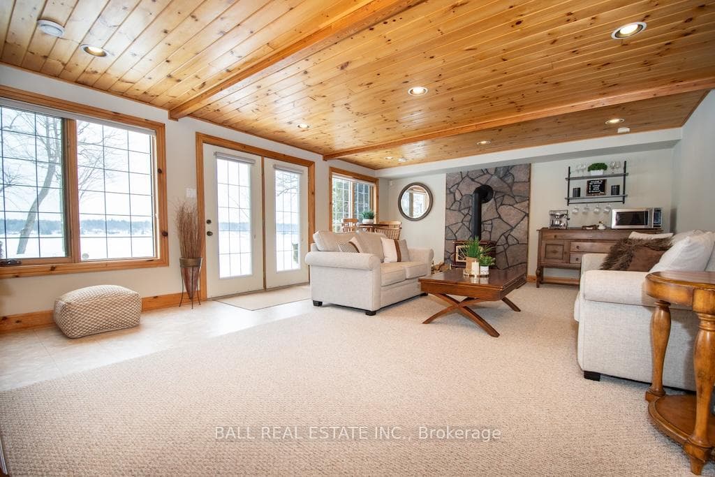 1634 Eland Court photo 39