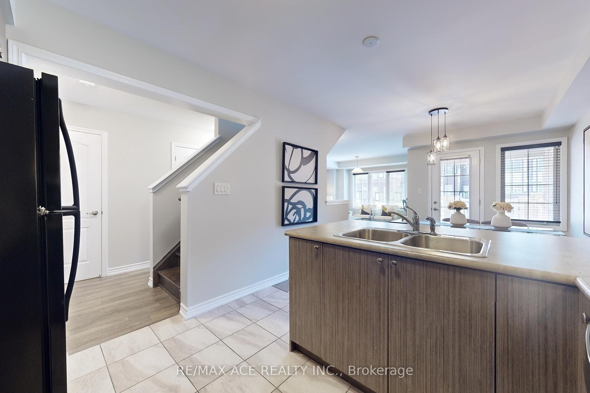8 Goldeye Street photo 10