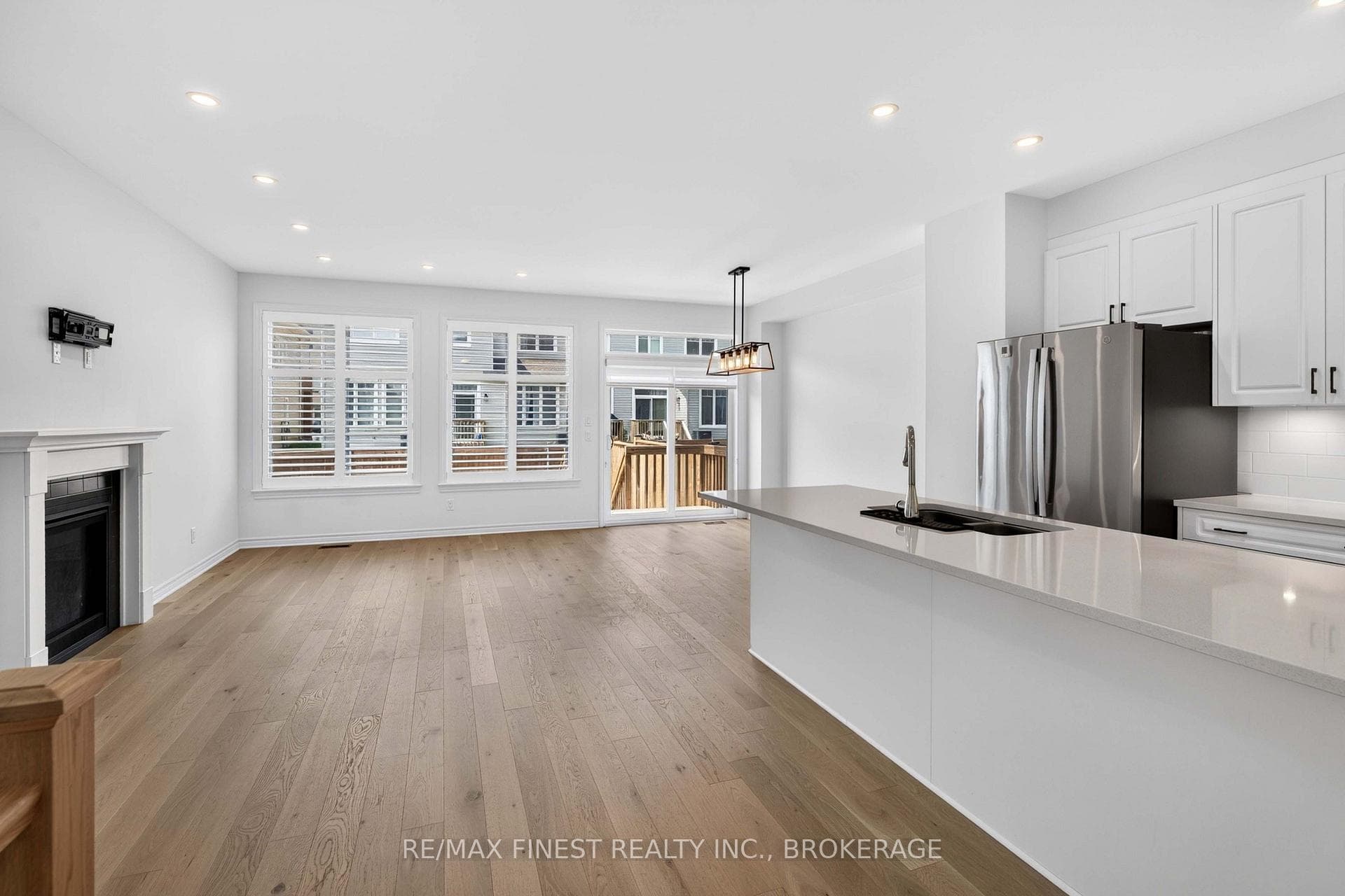 1283 Delancey Drive photo 9
