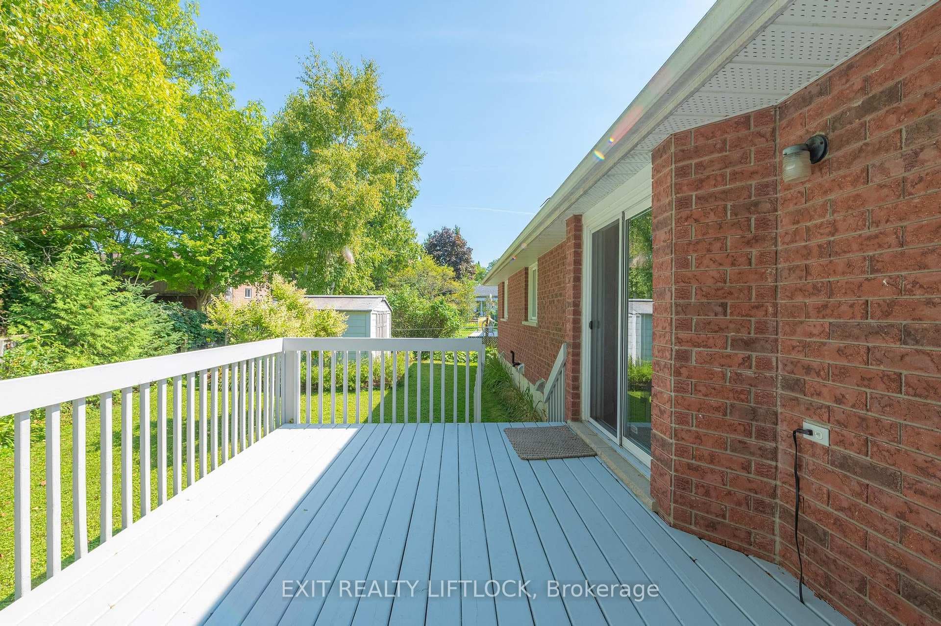 6 Mahood Court photo 34