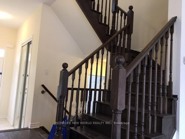 8 Ness Drive photo 6