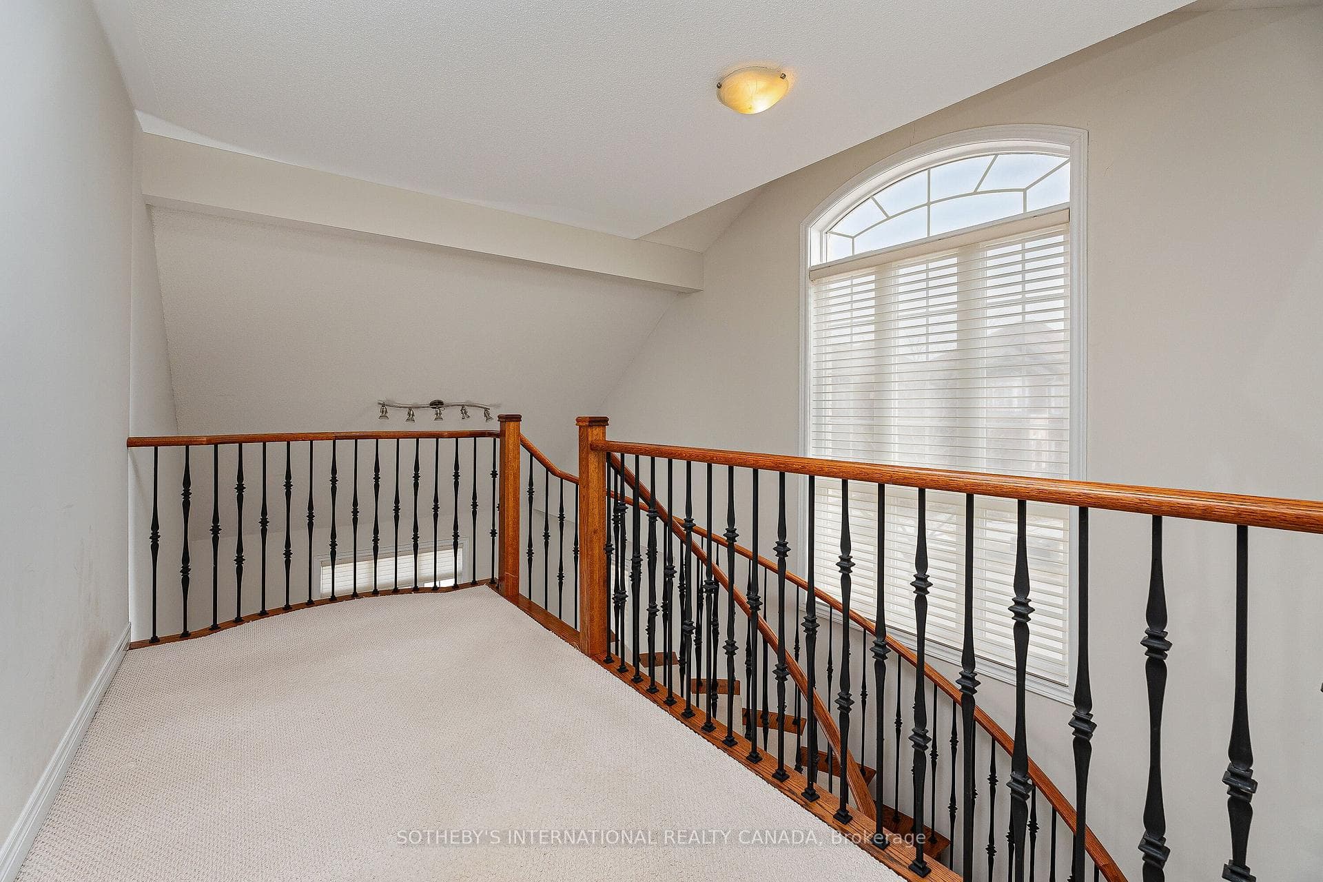 2nd Floor Landing