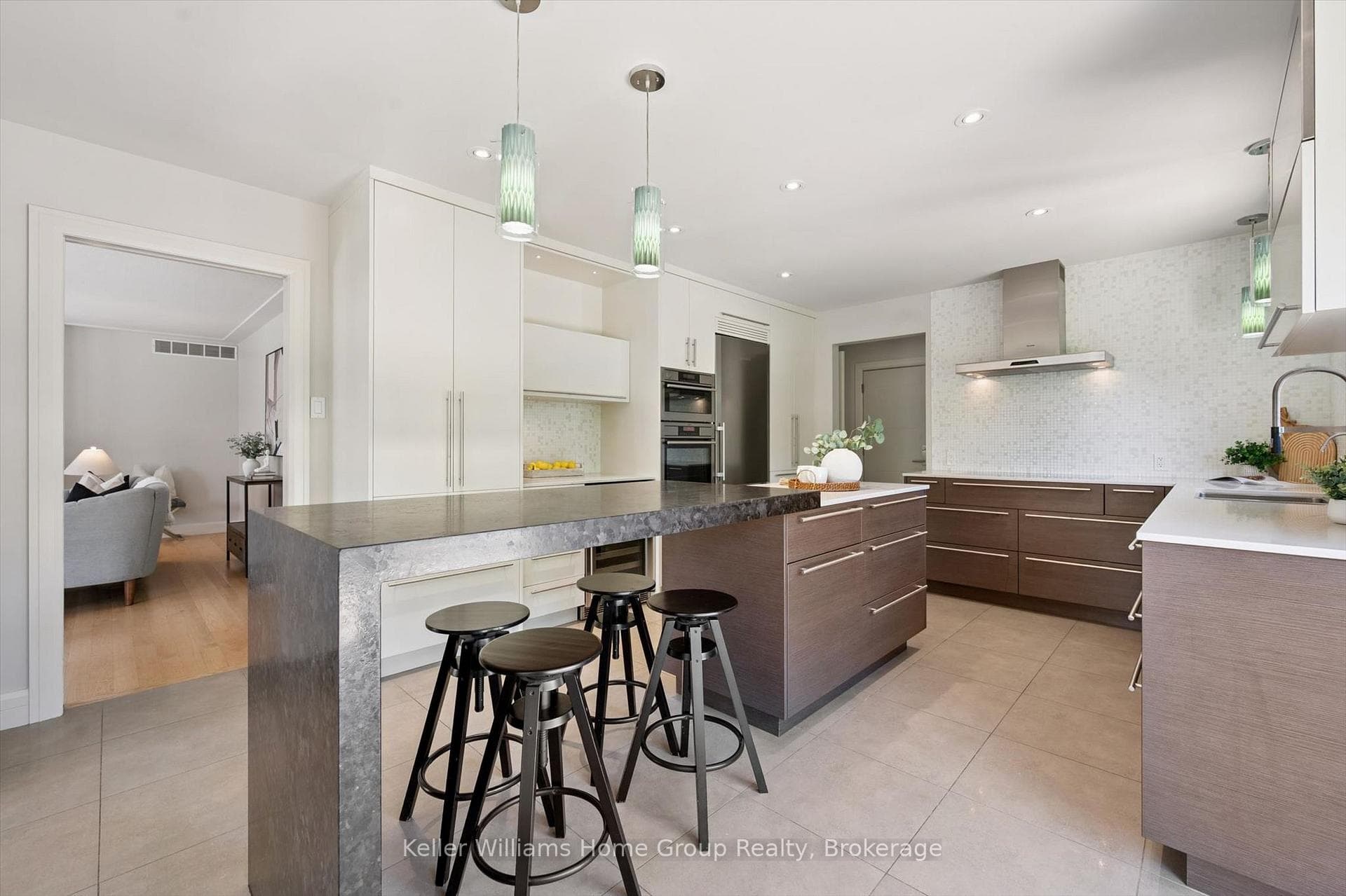 22 Lyle Place photo 15