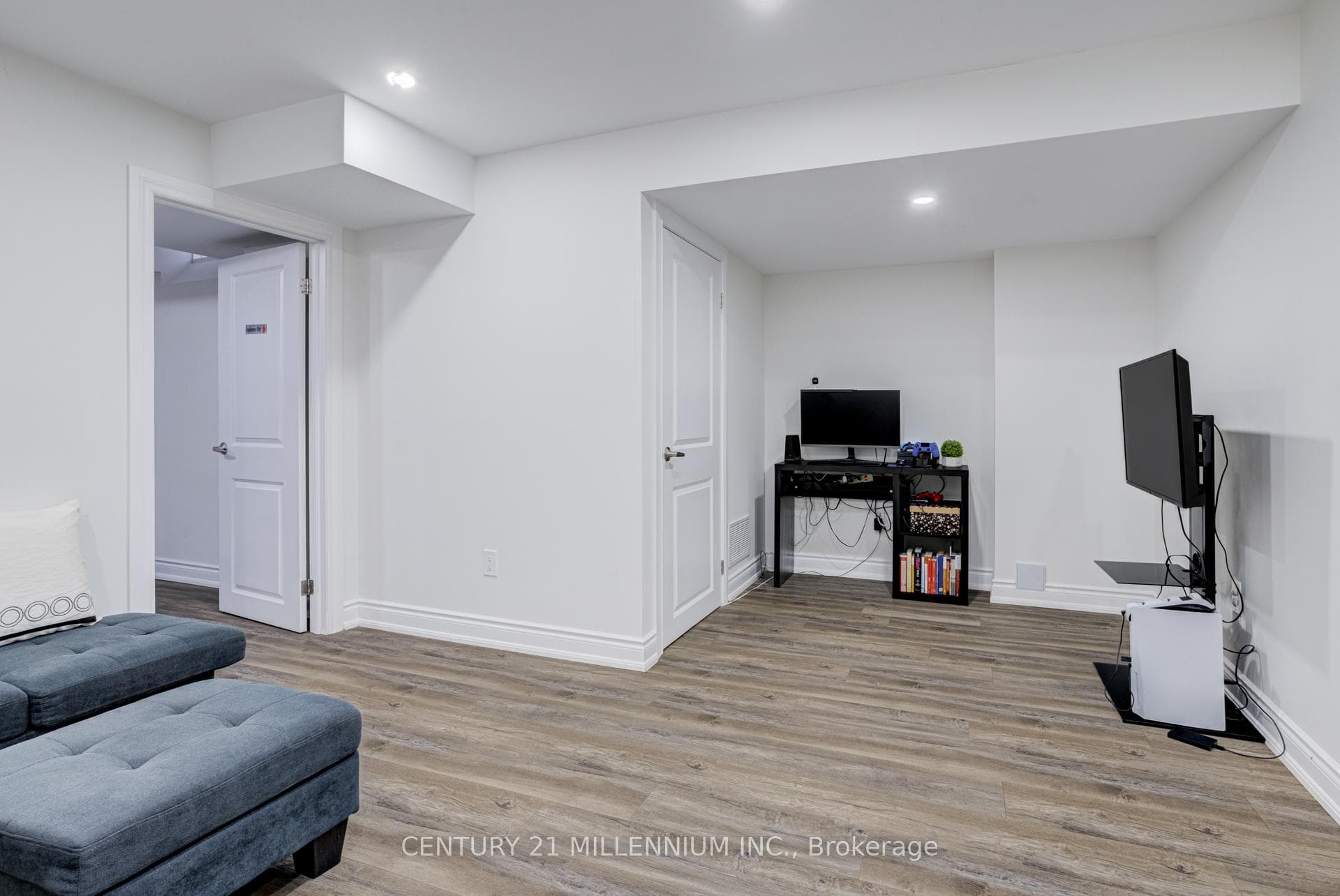 57 Seahorse Avenue photo 34