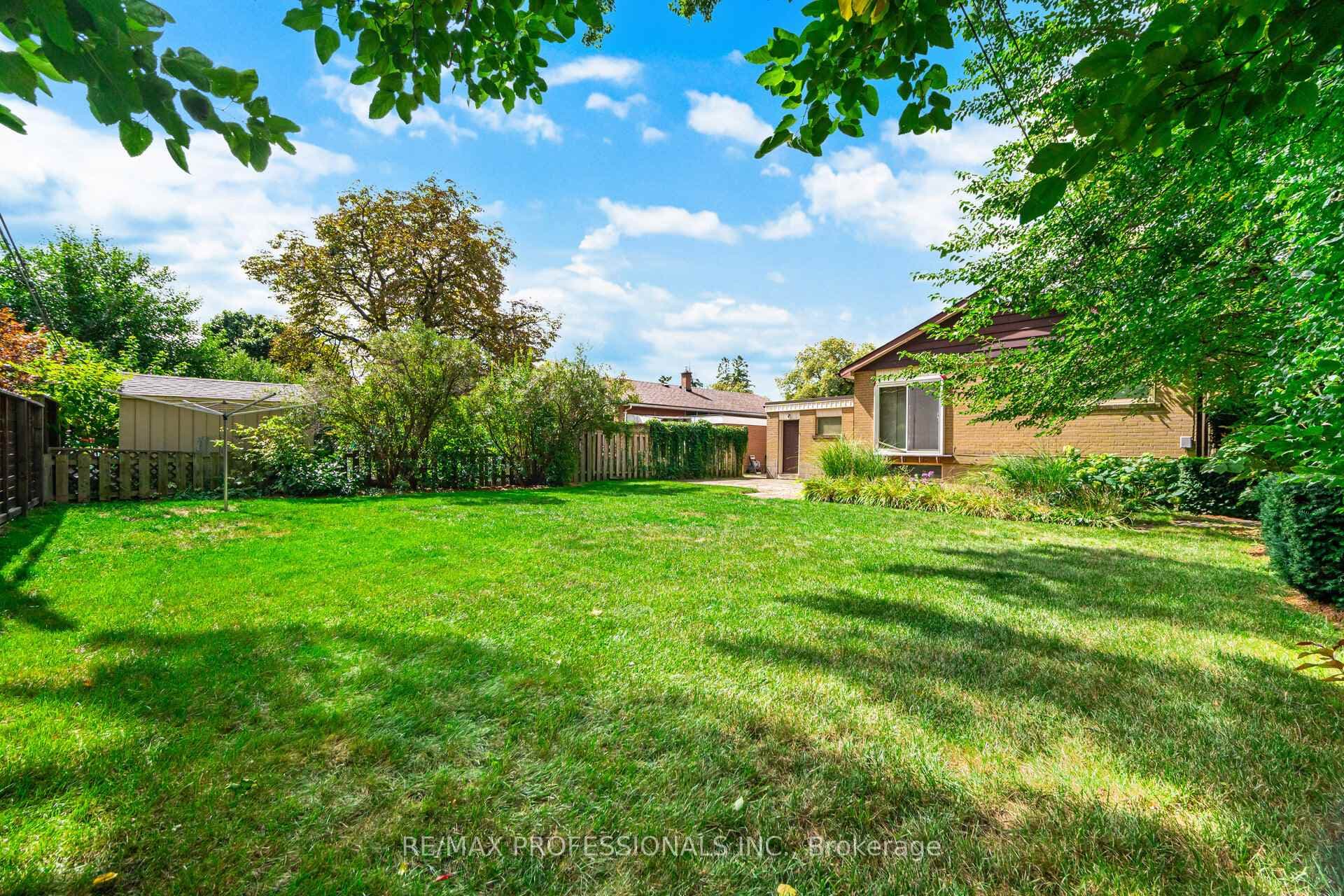 23 Cotman Crescent photo 36