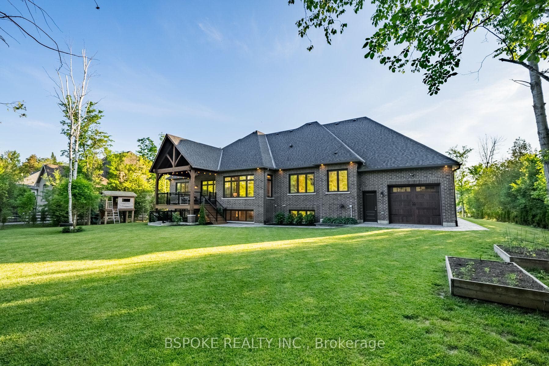 635 Townline Road photo 35