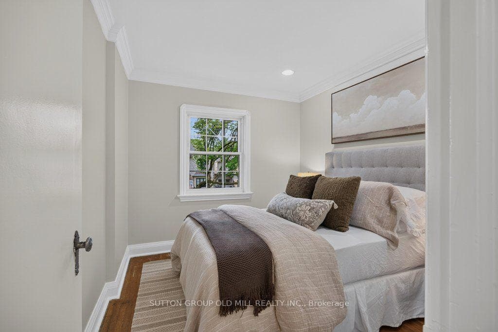 122 Strath Avenue photo 19