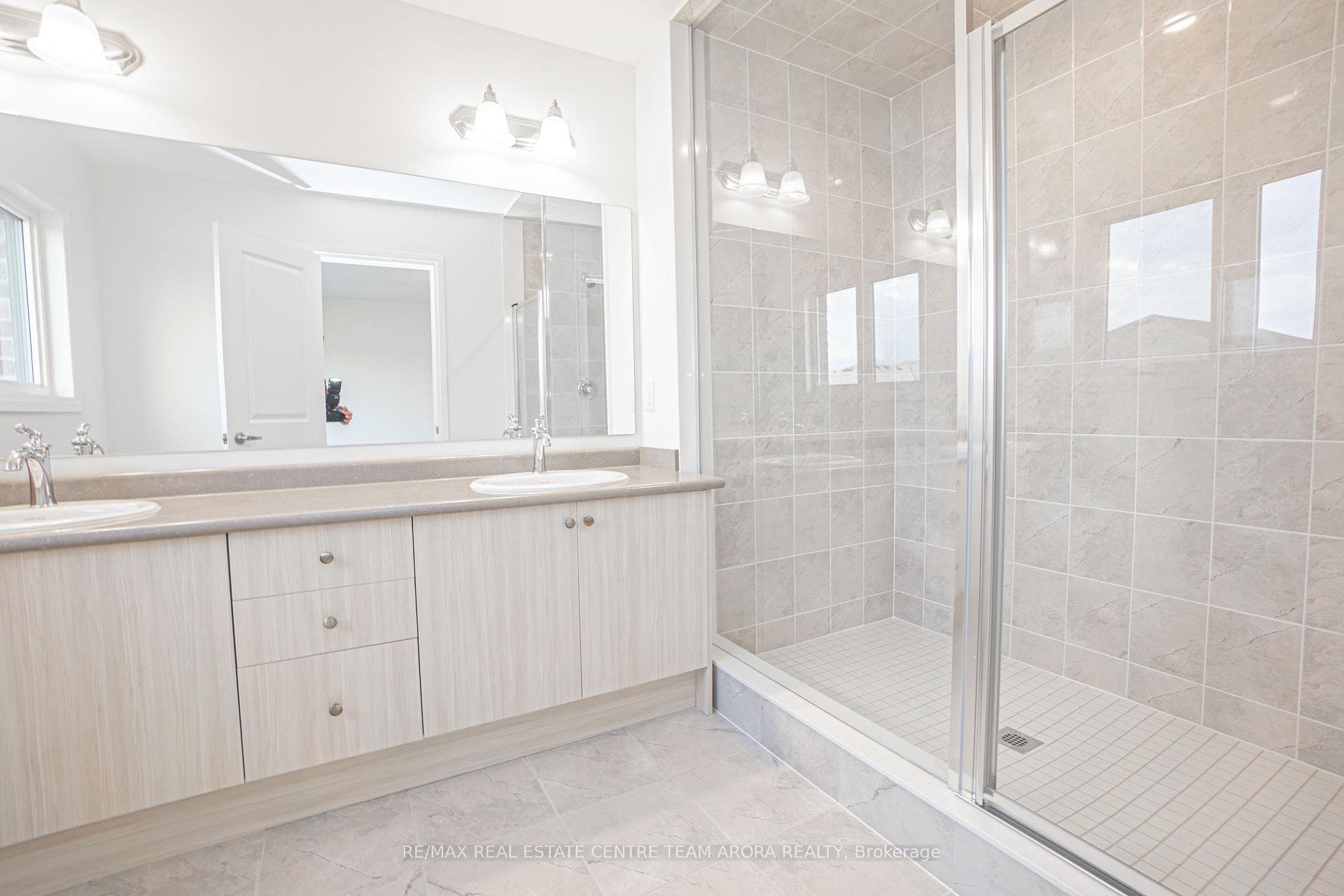 15 Blacklock Street Unit 14 photo 32