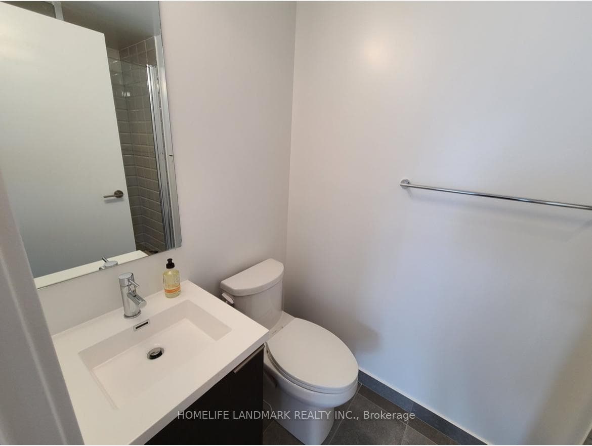 203 College Street Unit 2004 photo 12