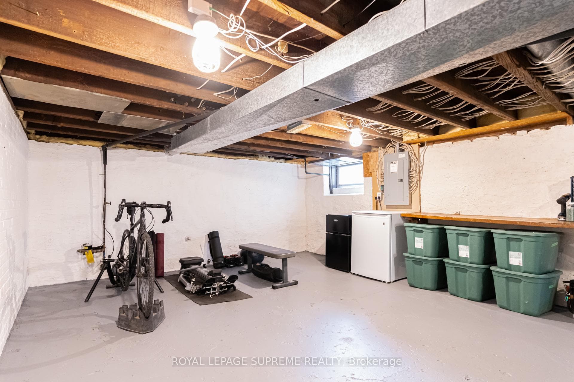 589 Gladstone Avenue photo 37