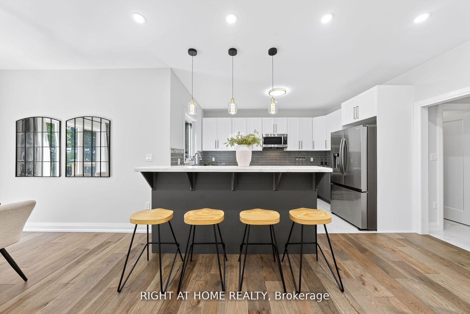 9 Fairlawn Grove photo 8