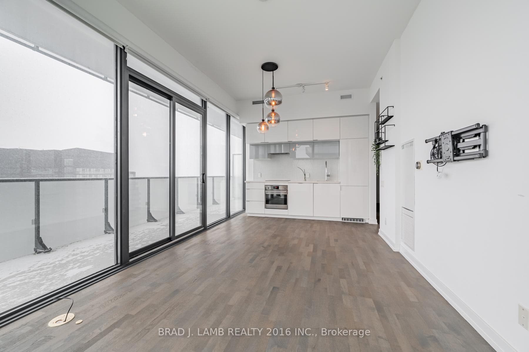 185 Roehampton Avenue Unit 3403 photo 7