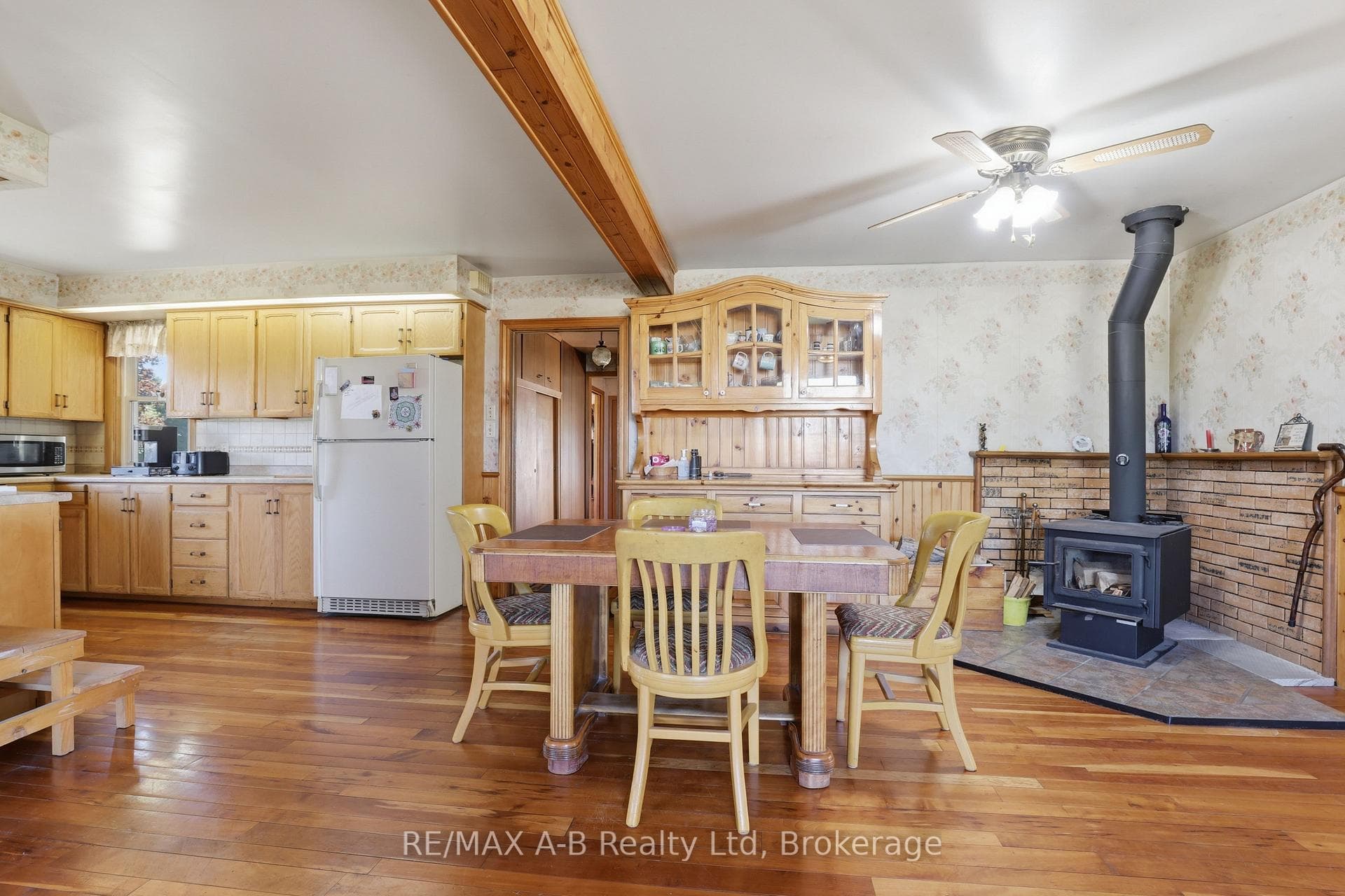 1033 Perth Rd 139 Line photo 44
