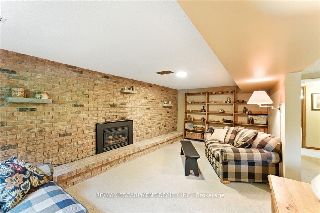 2682 Jerseyville Road photo 21