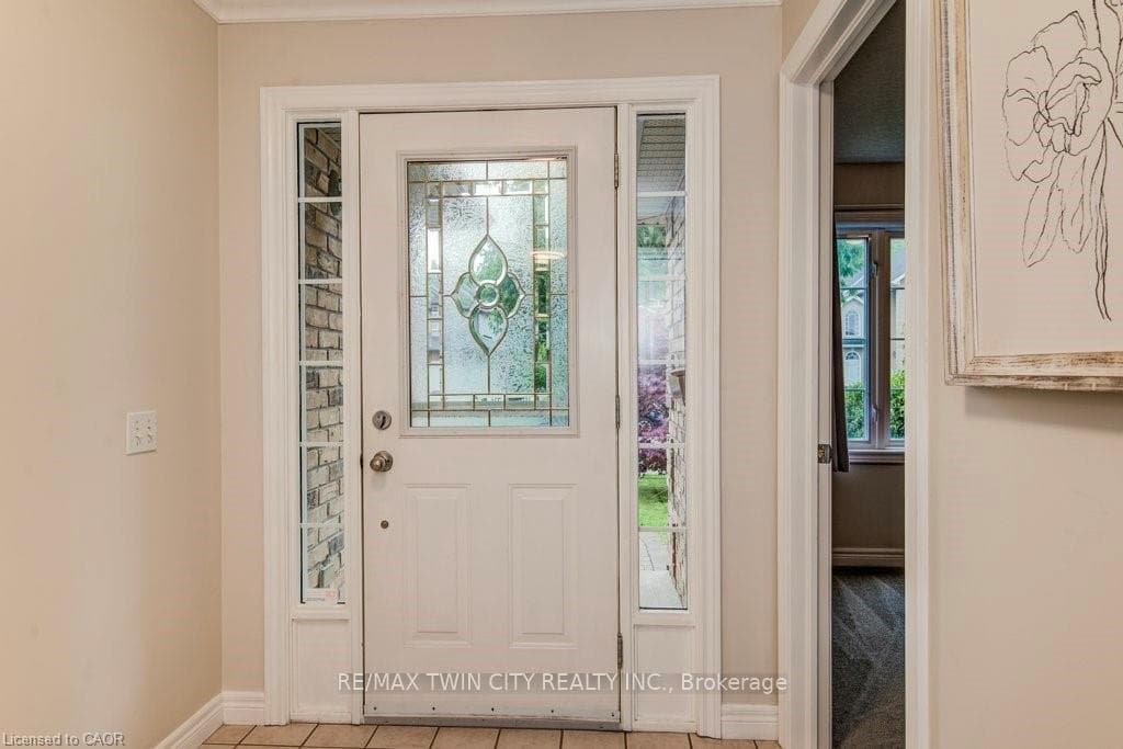 670 Salzburg Drive photo 5