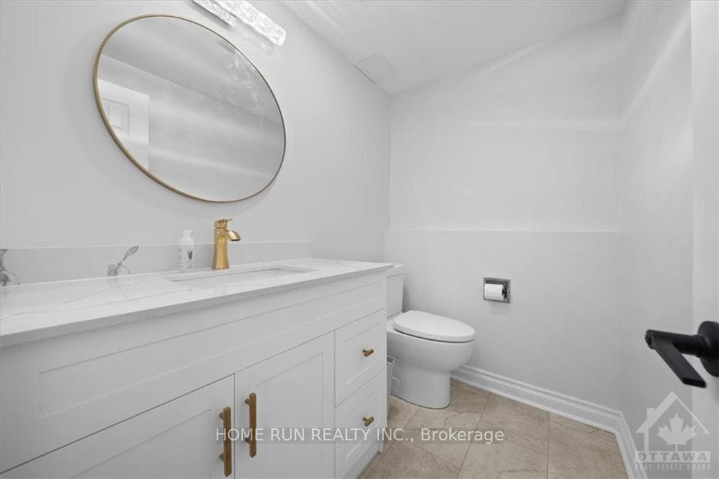 76 SHOULDICE Crescent photo 19