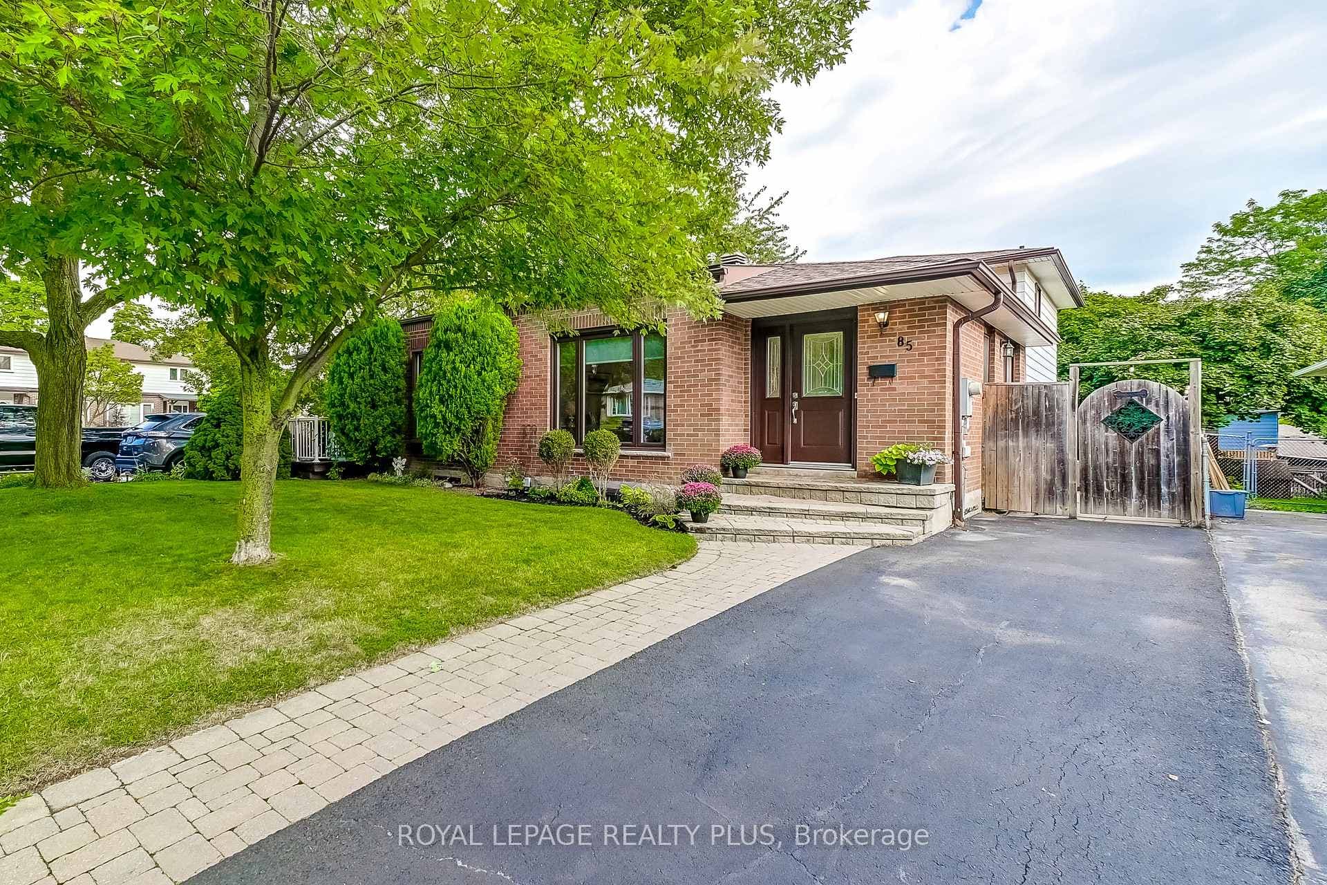 85 Bonham Boulevard photo 2