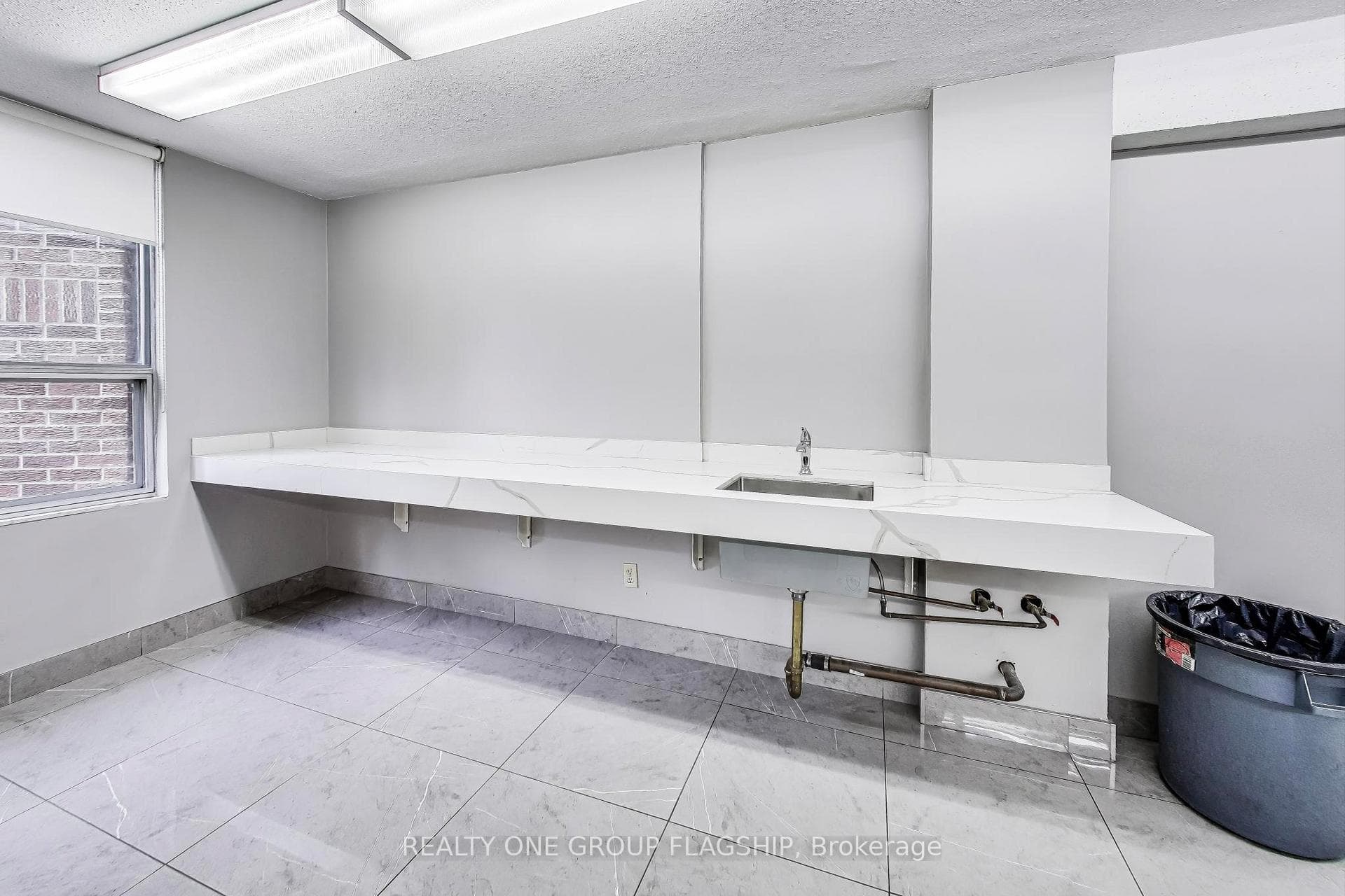 10 Edgecliff Golfway Unit 1009 photo 32