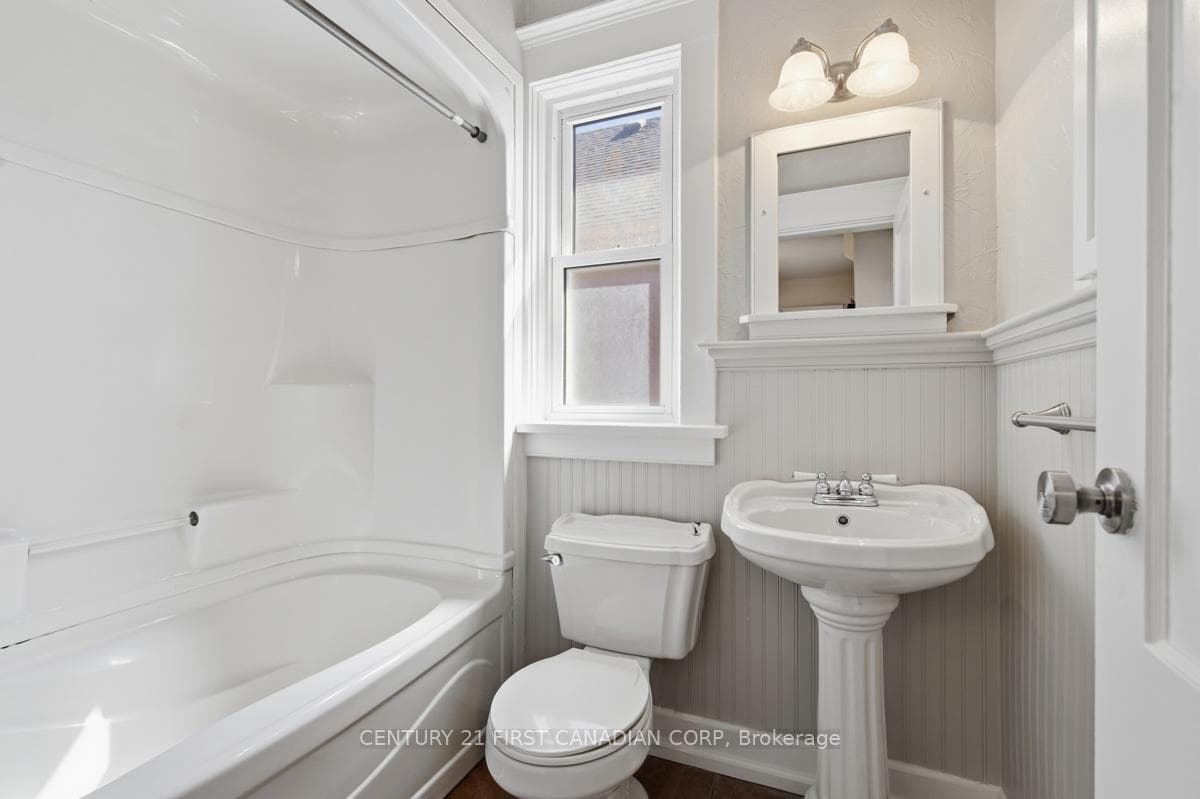 63 Beattie Avenue photo 24