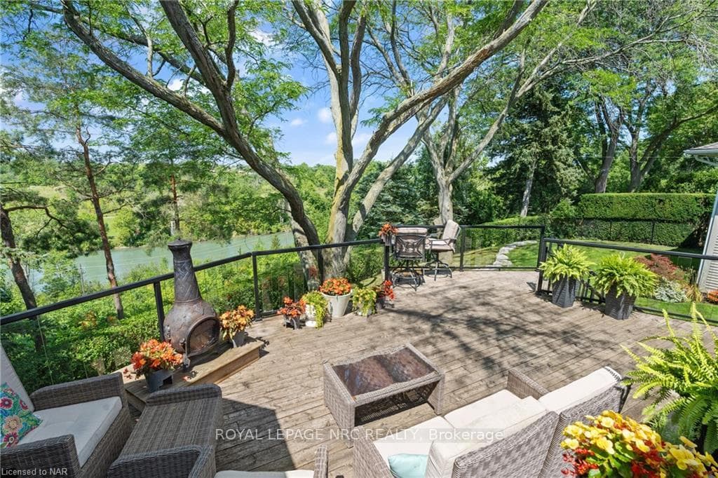 40 RIVERVIEW Boulevard photo 13