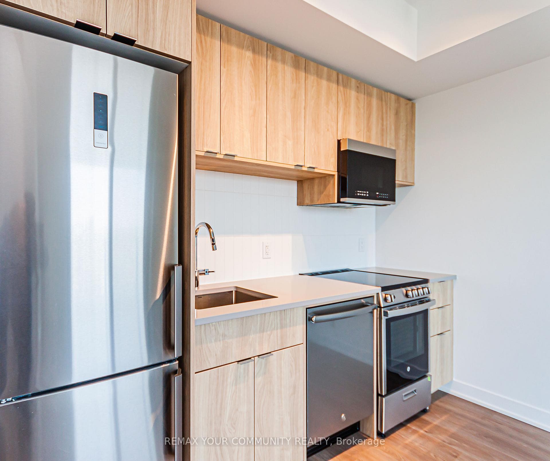 1660 Bloor Street Unit 1101 photo 11