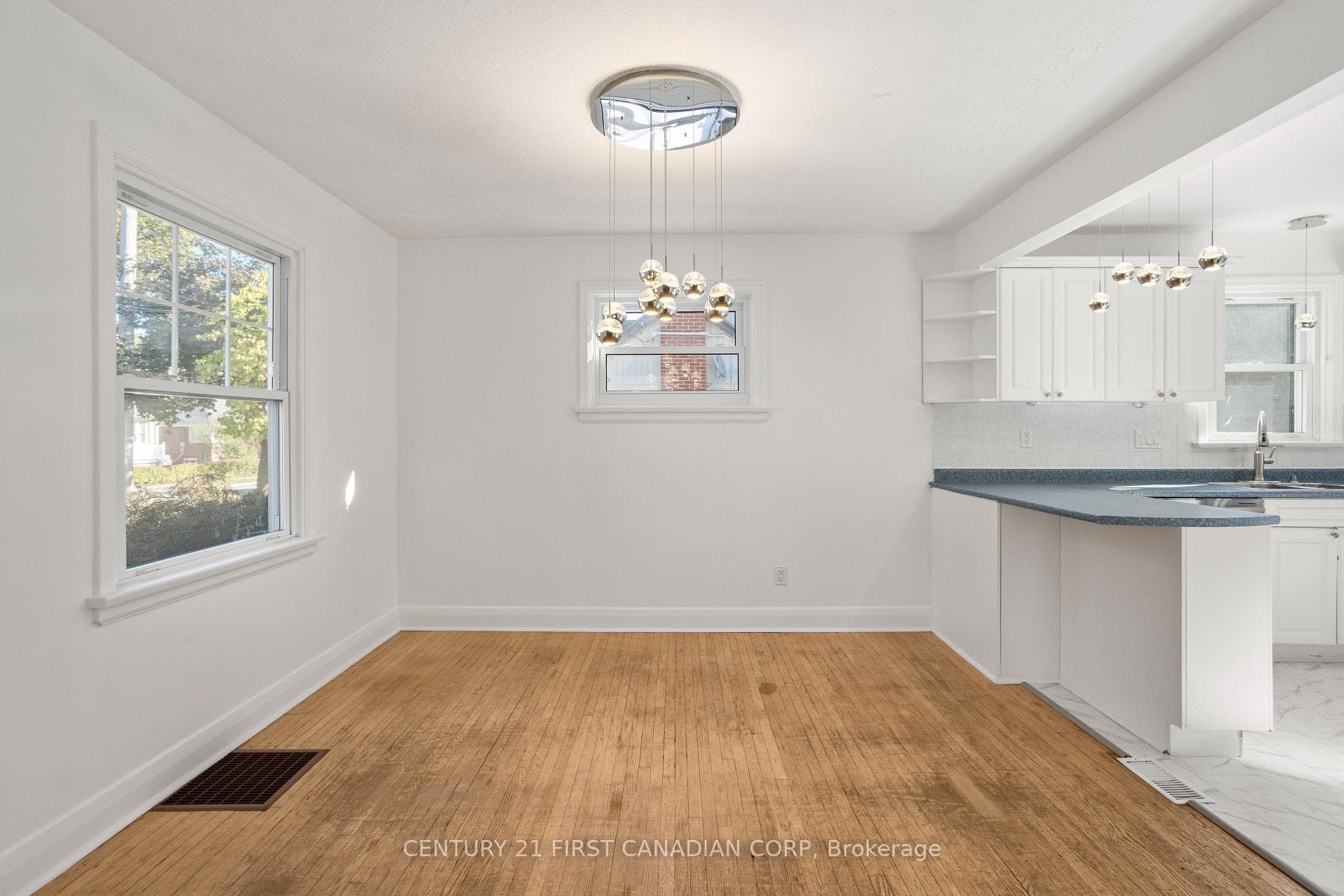 623 Wallace Street photo 13